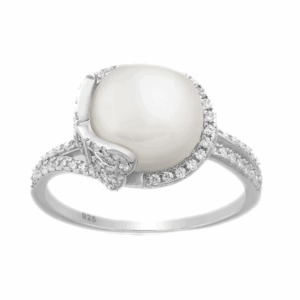 Silver Ring Decorated with Freshwater Pearl and CZ Diamond